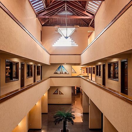 Sakr Hotel Penápolis Eksteriør billede