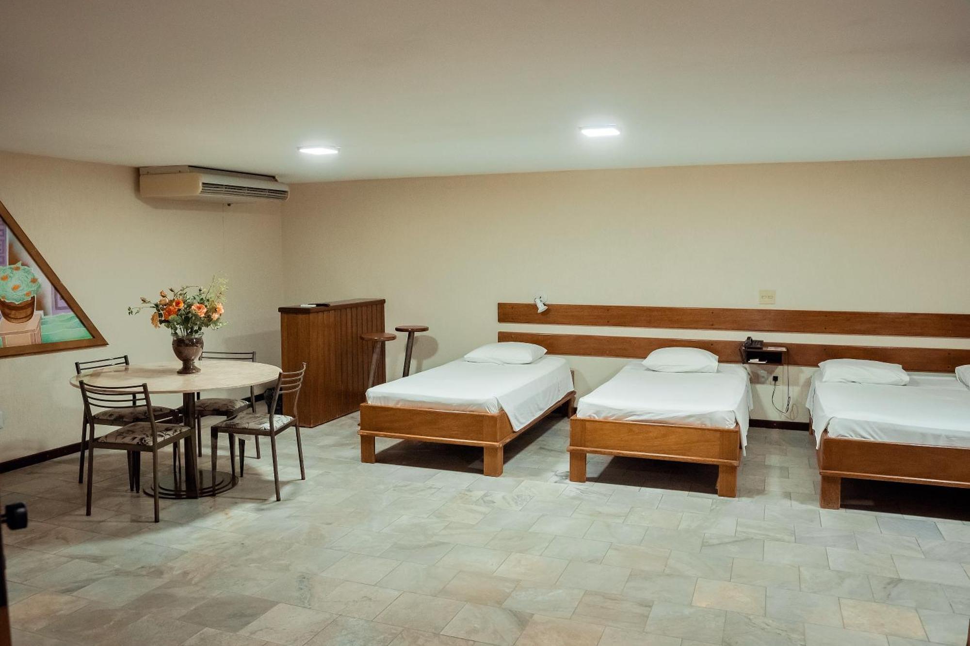 Sakr Hotel Penápolis Eksteriør billede