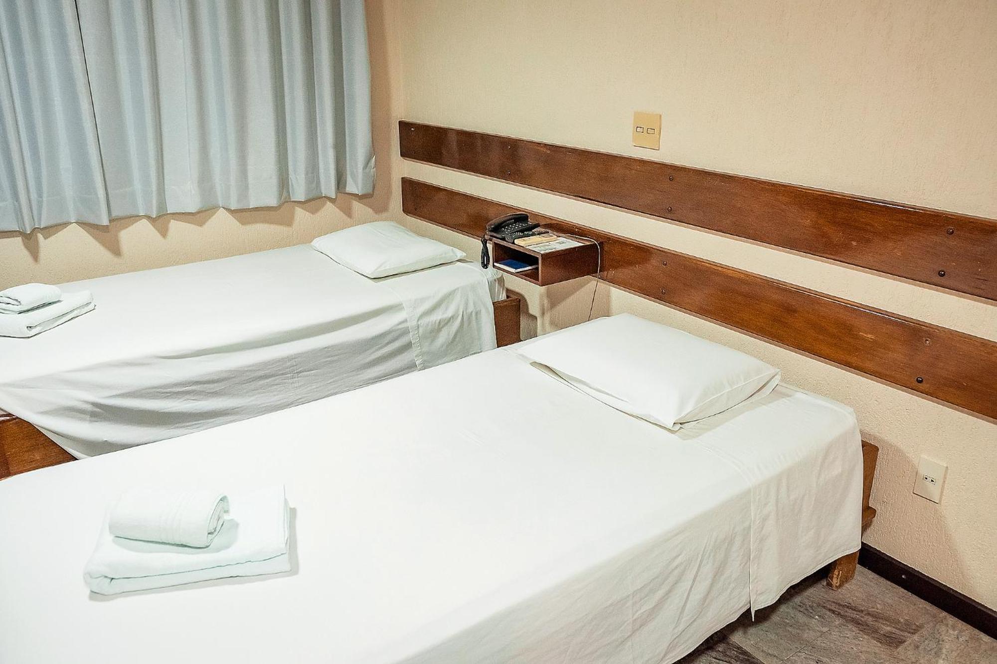 Sakr Hotel Penápolis Eksteriør billede