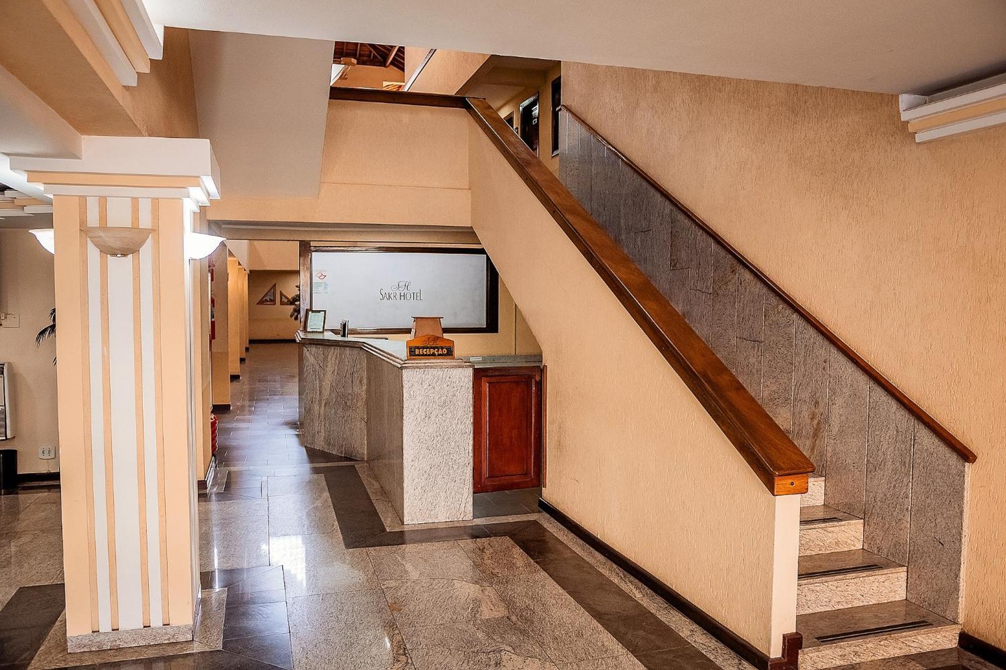 Sakr Hotel Penápolis Eksteriør billede